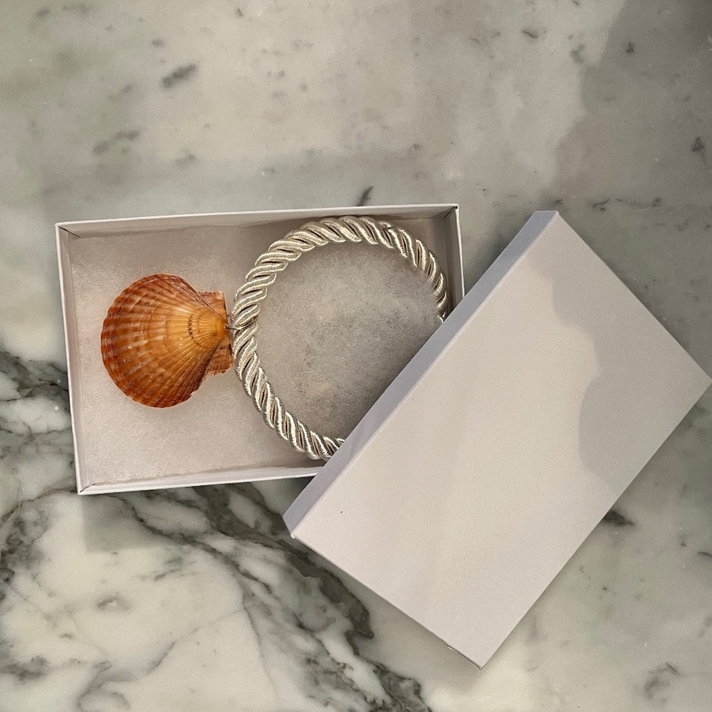 Shell necklace - Picture 6 of 7
